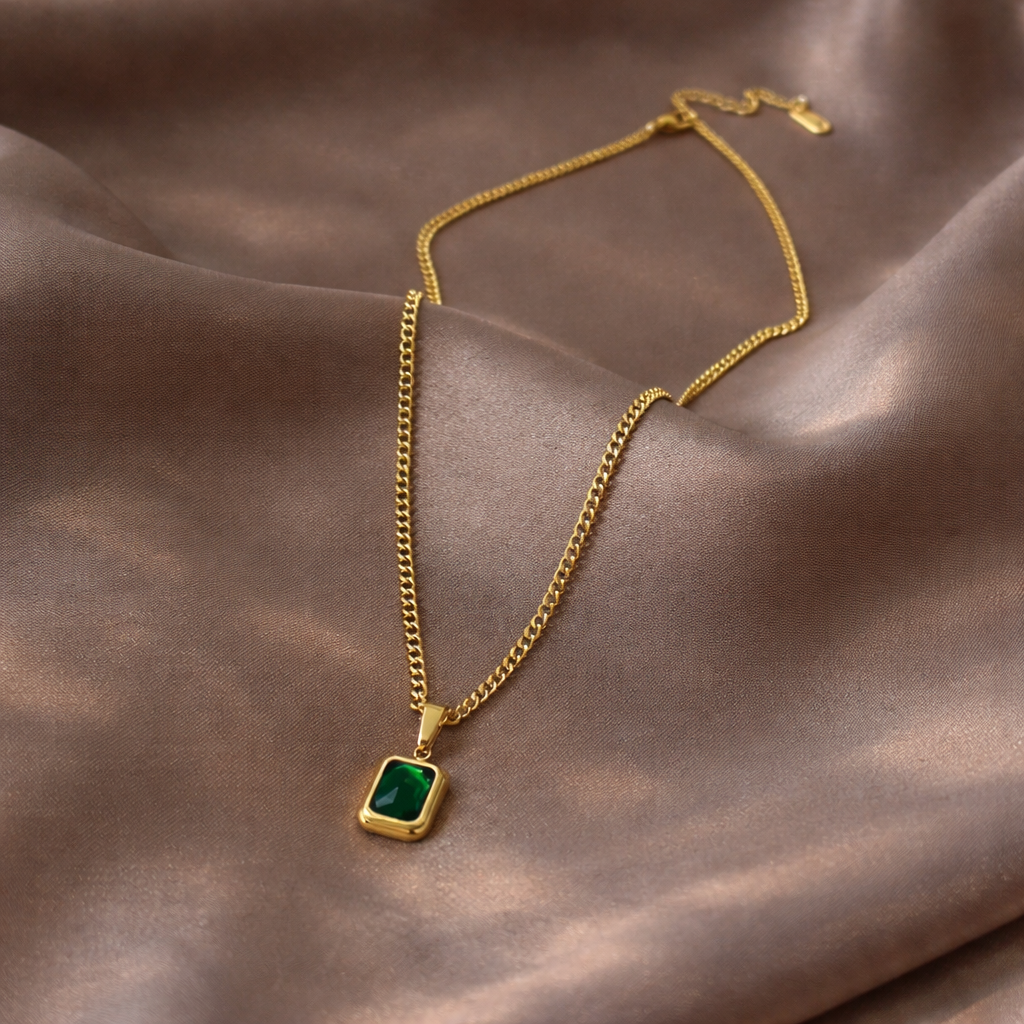 Verda Emerald Necklace