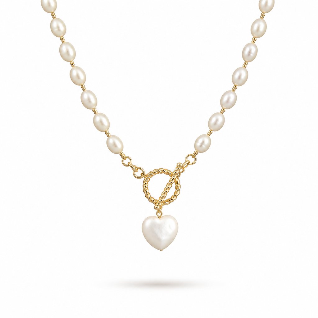 Amora Shell Pearl Necklace