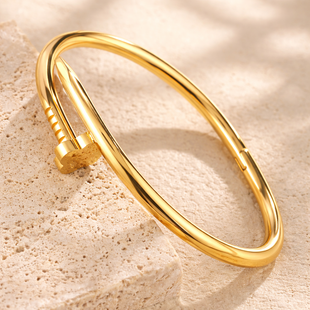 Élan Nail Bangle