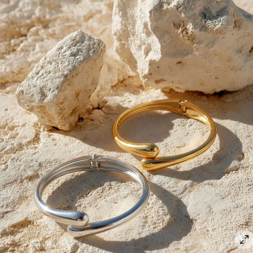Maré Wrap Bangle